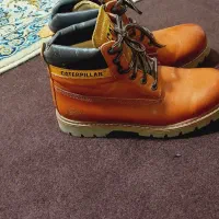 بوت   (کاترپیلار)  نو ..نو سایز  ۴۳