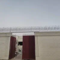 شاخ گوزنی و نرده استیل