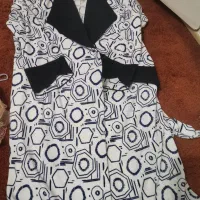 تعدادی لباس زنانه|لباس|رباطکریم, مسکن مهر آبشناسان|دیوار