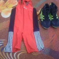 دوعدد پرده و لباس ورزشی کشتی|حراج|گلبهار, شهر جدید گلبهار|دیوار