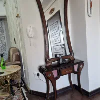 آینه قدی با میزش تمیزو با دوام