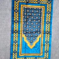 سجاده های مخمل استفاده نشده و نو|فرش|قم, بنیاد|دیوار