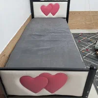 تخت یک نفره درحد نو بدون تشک