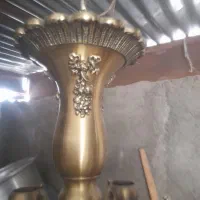 لوستر برنجی سالم و۲عدد شمعدانی زیبا