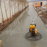 بتن ریزی کف با ماله پروانه