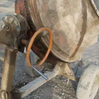 2عدد دسگاه بتونر|ماشین‌آلات صنعتی|سراوان, |دیوار