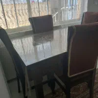 میز ناهار خوردی ۴ نفره کارکرده