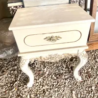 میز آرایش با آینه بزرگ و صندلی و پاتختی|مبلمان خانگی و میز عسلی|ارطه, |دیوار