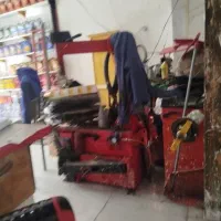 قسمتی از مغازه اجاره داده میشد