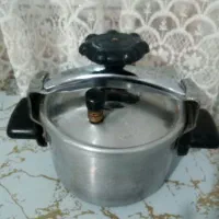 زود پز ۳ لیتری