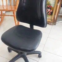 صندلی تمیز سالم