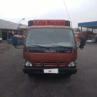 ایسوزو ۶ تن دوررنگ