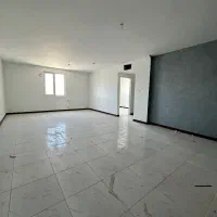 واحد ۱۳۰ متری نوساز باپارکینگ