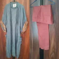 تعدای مانتو وشلوار و تیشرت|لباس|شاهینشهر, خانه کارگر|دیوار