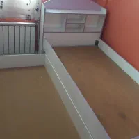 تخت مهمان میزبان