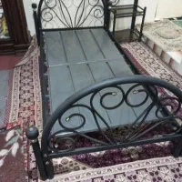 تختخواب تک نفر اهنی