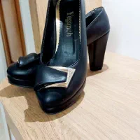 کفش|کیف، کفش، کمربند|اصفهان, سرچشمه|دیوار