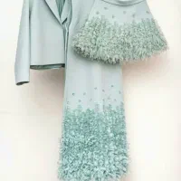 فروشنده خانم در اطلس مال نیاوران