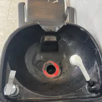 مبل و ایینه و صندلی پدالی و ترولی  و سرشور|آرایشگاه و سالن‌های زیبایی|گرمدره, |دیوار