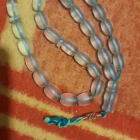 تسبیح سندلوس اصل قدمی رنگ سفید کردی رنگ