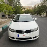 سراتو اپشنال ۱۳۹۶ بی رنگ