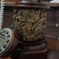 تلفن رو میزی طرح قدیمی|میز تلفن|رباط‌کریم, حصار مهتر|دیوار