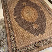 یک تخته فرش ۶ متری دستبافت ماهی تبریز - ۵۰ رج|فرش|تهران, هروی|دیوار