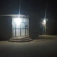 فروش فوری منزل همراه با دوعدد مغازه