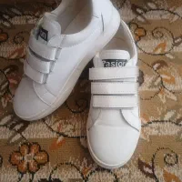 کتونی سایز ۳۷