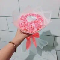 دسته گل و باکس ربانی|گل مصنوعی|کرمان, |دیوار