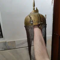 کلاه خود|کلکسیون اشیاء عتیقه|لنجان, |دیوار