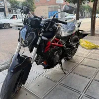 بنلی ۳۰۰مدل ۱۴۰۰