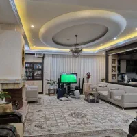 حاشیه-فرشچیان-160-متری-کم-واحد