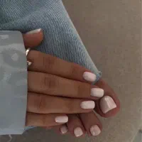 کاشت و ترمیم ناخن به همراه لاک ژل رایگان ۲۹۰