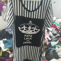 فروش لباس بچه گانه وشال و زنانه 200 هزار. تومان‌