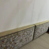دو عدد پشتی نو از جهیزیه عروس