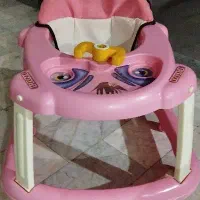 ۱عدد گهواره و ۲عدد روروئک