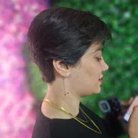 اصلاح وکس صورت .کوتاهی .رنگ ولایت.