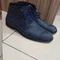 نیم بوت چرم سایز ۴۴معاوظه با قناری