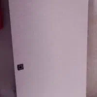 در کمد دیواری