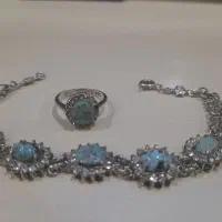 دستبندو انگشرنقره همراه نگینهای فیروزه اصل نیشابور