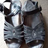 کفش تمیز سایز39 قیمت ۵۰ هزار