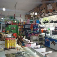 فروشنده آقا ای تایم منظم خوش برخورد پاچالدار