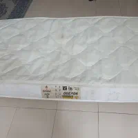 تشک همراه با چوب زیر تختی