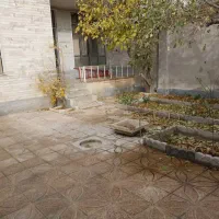 رهن کامل طبقه همکف حیاط ویلایی شهرک|اجارهٔ خانه و ویلا|خوی, |دیوار