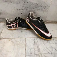 کفش فوتسال سالنی