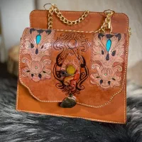 قبول سفارش انواع محصولات چرم طبیعی|کیف، کفش، کمربند|ارومیه, |دیوار