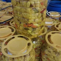 ترشی مخلوط قیمت مناسب|حراج|تهران, میدان میوه و تره‌بار مرکزی|دیوار