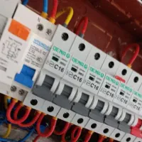 برقکار ساختمان و برق کار صنعتی حضور فوری در محل