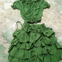 تعدادی لباس بچگانه مجلسی دخترانه پیرهن وشلوارک